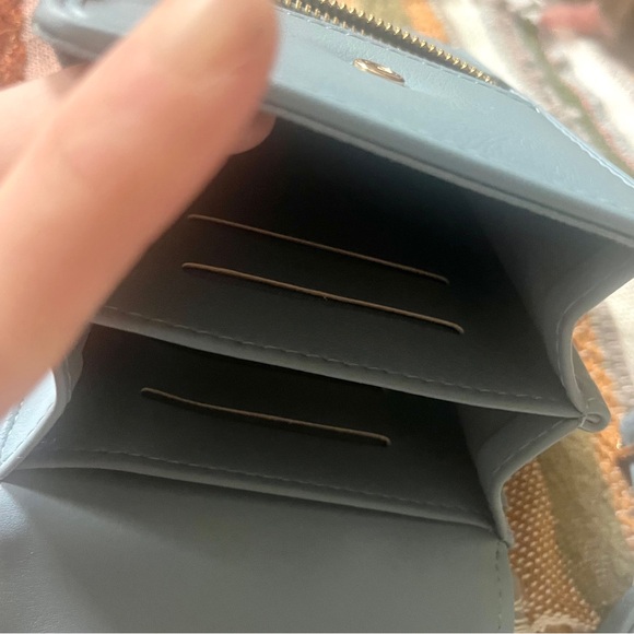 π·οΈππ cute light blue phone cross body bag with multiple pockets - Picture 7 of 12